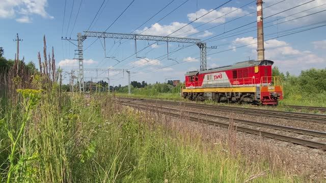 Тепловоз ЧМЭ3Т-6912 на перегоне Павловск - Новолисино