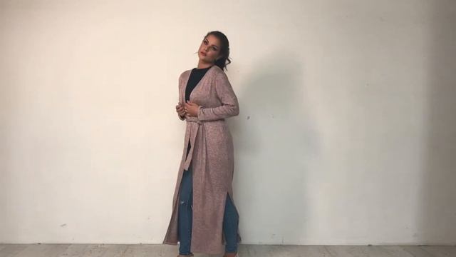 Кардиган с разрезами по бокам в пудровом цвете смотреть онлайн