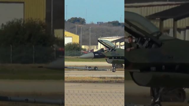 Squadron VMA231 AV8B Harrier II at Lackland AFB UP Landing and Takeoff