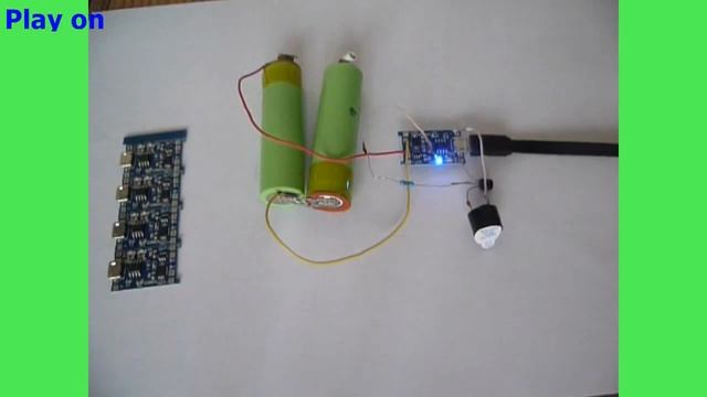 Крутая самоделка всего из трех деталей. A cool DIY of just three parts.