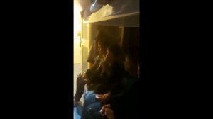 Дети в поезде поют Хвалите Имя Господне. Потрясающее зрелище!