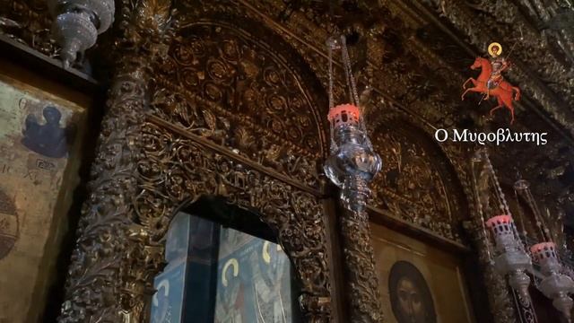 Лампада над Царскими вратами в Ивероне качается несколько недель смотреть онлайн