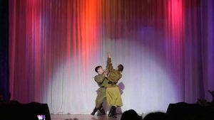 "карусель" танец под песню КУКУШКА