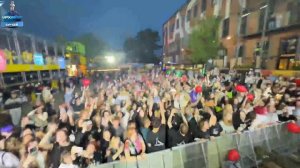 стенка на стенку