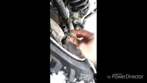 Как убрать стук втулки амортизатора.