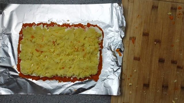 Салат " ЦАРСКИЙ " с красной рыбой и икрой #shorts смотреть онлайн