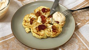 Вкуснейший стейк из цветной капусты!