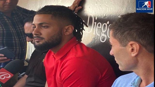 ALFONSO SORIANO DICE QUE FERNANDO TATÍS JR. ES UN BUEN MUCHACHO.