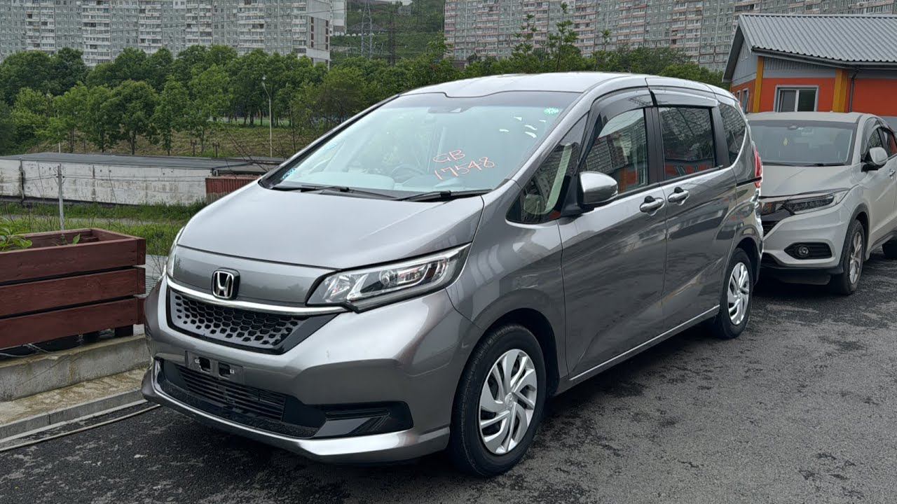 Honda Freed GB5 2020 купили на Японском аукционе! Самый популярный минивэн. смотреть онлайн