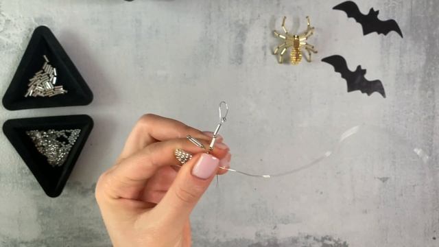 Beaded spider. Tutorial. Паук из бисера смотреть онлайн