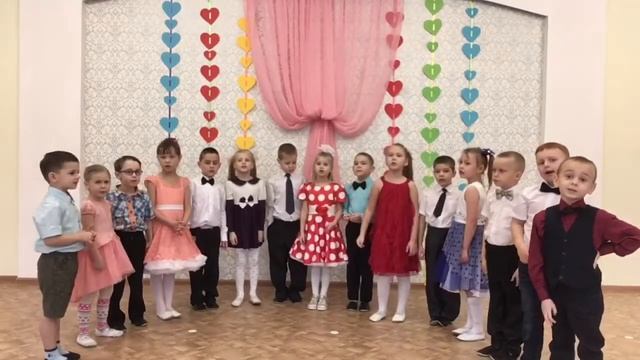 Поздравление к Дню Матери от 12 группы смотреть онлайн