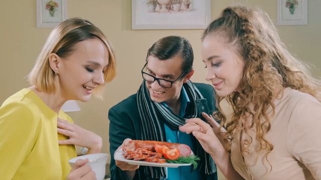 Чем угостить коллег по работе?  (Народные истории от Барнаульского пищевика) смотреть онлайн