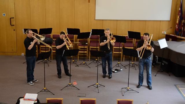 Black Dyke Trombone Quartet - Celebration смотреть онлайн