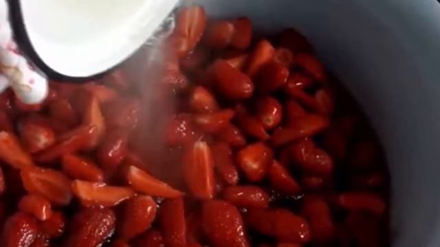 Варенье из клубники 5 минутка. Замечательный способ сохранить клубнику на зиму!