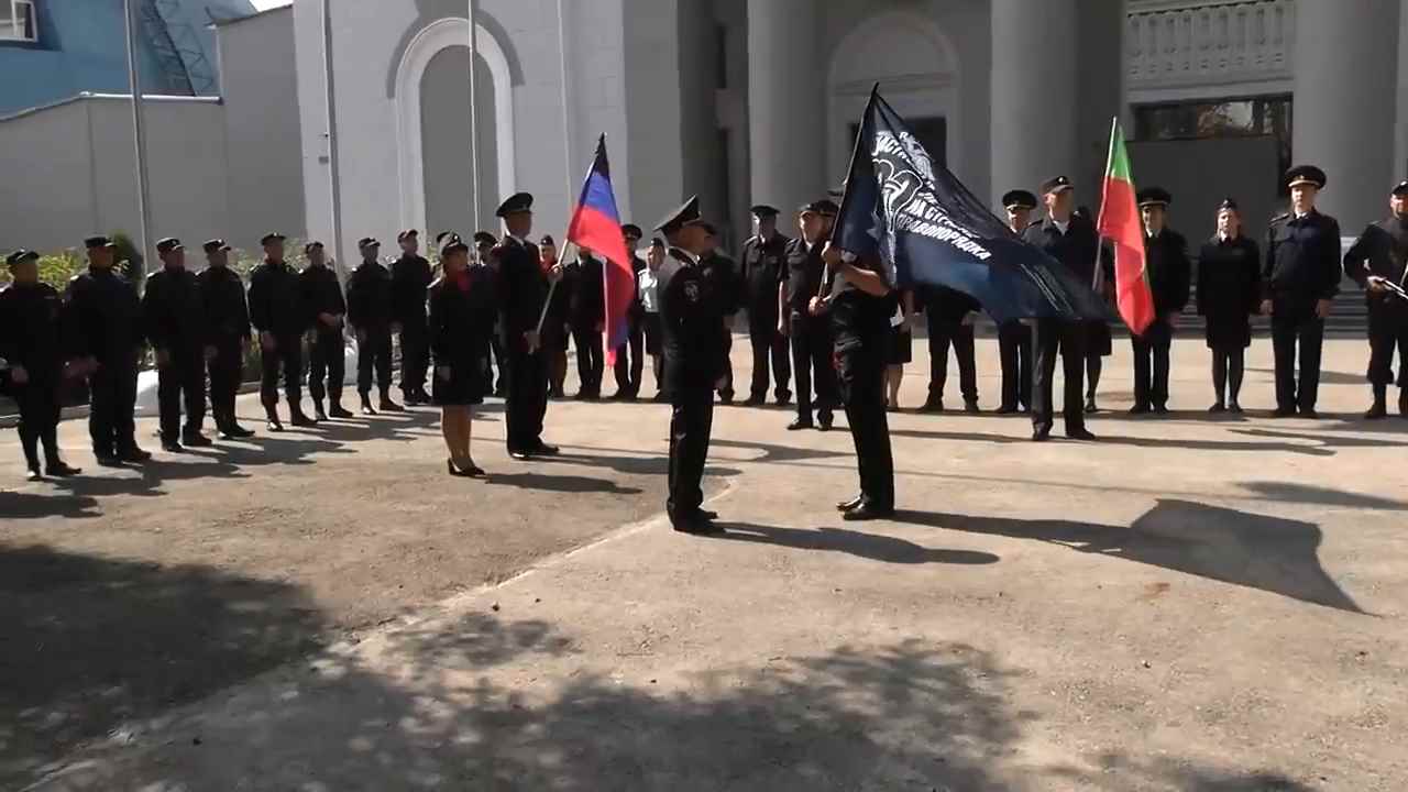 Полицейские Донецкой Народной Республики приняли участие во Всероссийской акции передачи флага