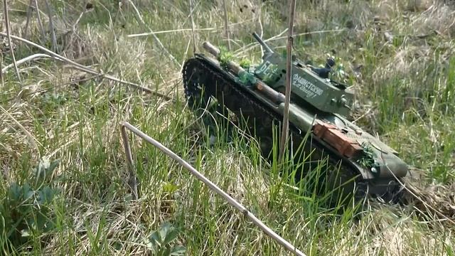 КВ -1 РУ (хенг-лонг) в траве смотреть онлайн