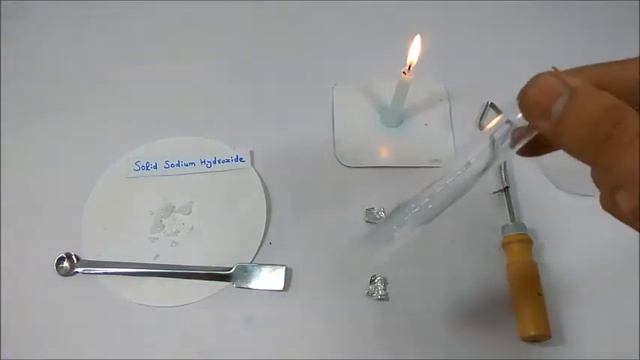 Does aluminium react with base смотреть онлайн