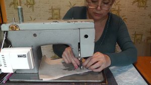 Аппликация листа из ткани