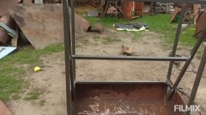 Бункерна кормушка для свиней.