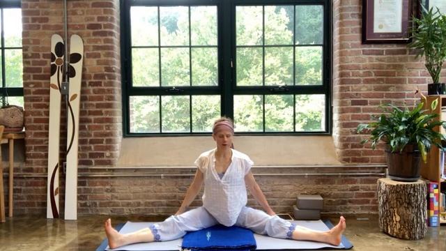 Live August 28 kundalini yoga to awaken the aura