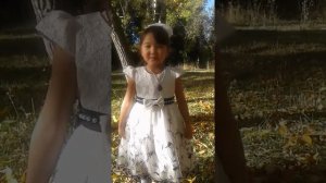 Это видео взорвало интернет.Маленькая девочка рассказывает стих про бабушку.