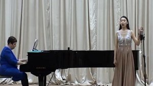 Муз К. Герасимова, сл. М.Тимофеева «Сахам сирин халлаана»(Небо Якутии). Исполняет Татьяна Алексеева