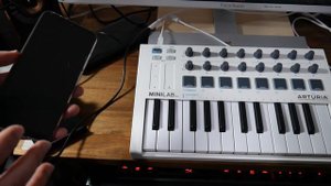 Connecting MIDI Keyboard to your Android Smartphone (with FL Studio Mobile & Arturia Minilab MK2)