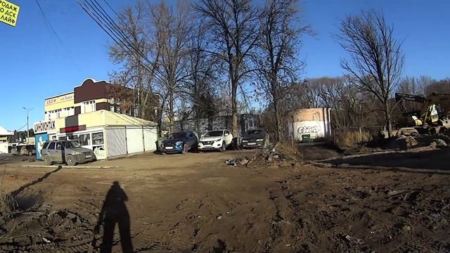 В поисках обоев или стеновых панелей смотреть онлайн