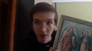 показываю и рассказываю про икону архангела Михаила и архангела Гавриила