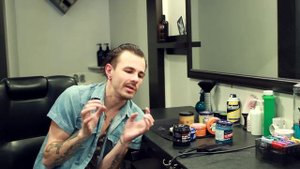 Как уложить волосы бриолином!?