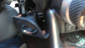 Как снять кнопку запуска двигателя в Toyota RAV4 XA50