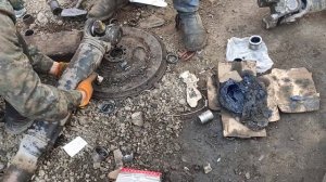 SHACMAN ЗАМЕНА КРЕСТОВИНЫ КАРДАНА.(ШАНСИМАН ПОЛУПРИЦЕП)