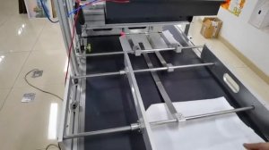 Принтер конвеерного типа для печати на бумаге, ткани, нетканном материале, керамики и т.д.