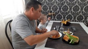 ПОЖАРИЛ БАРАНЬИ ЯЙЦА С КУРИННЫМИ, НА БАРАНЬЕМ САЛЕ, ПОЛУЧИЛОСЬ ПРОСТО ПУШКА!