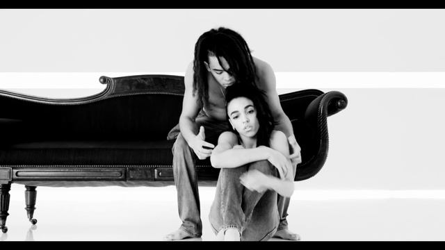 FKA x CK: Calvin Klein Jeans Spring 2016 Featuring FKA twigs + Kaner Flex смотреть онлайн