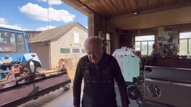 Кузов зіл 131, МТЗ 80 Мерседес ОМ 366 смотреть онлайн