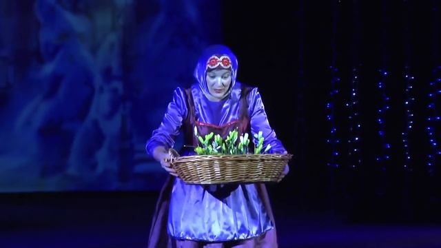 Двенадцать месяцев во Дворце Гагарина