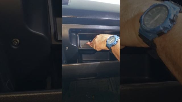 Kia Soul Cabin Air Filter Replacement (2010, 2011, 2012 and 2013 models) смотреть онлайн