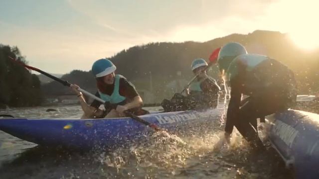 Сплав на байдарках чи каяках у Верховині | Рафтинг у Верховині | Верховина Карпати смотреть онлайн