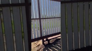 Откатные ворота на винтовых сваях
