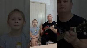 ДЕТСКАЯ ПЕСЕНКА ПРО ОСЕНЬ ПОД ГИТАРУ!!! ОСЕНЬ ОЧЕНЬ ХОРОШО!!!