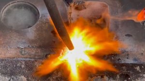 How to Weld 2 Pieces of Broken Faw Truck Engine Head