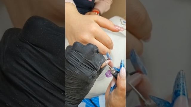 Поднимаем клюющие ногти. Наращивание ногтей. Арочный квадрат.