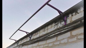 Гараж.Козырек над воротами.Самодельный навес.