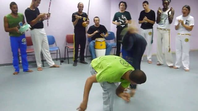 Roda at Maculele's: Alegria e Molejo смотреть онлайн