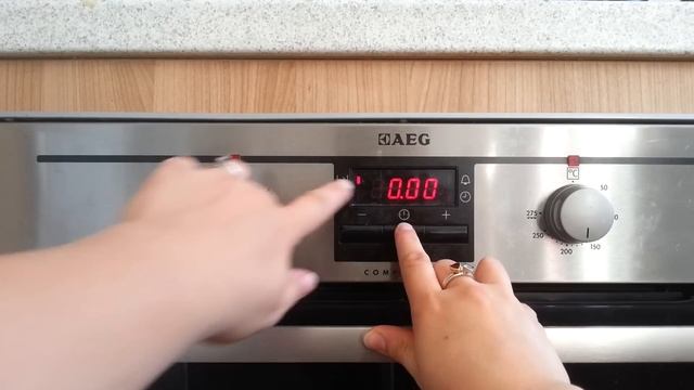 How to set your AEG oven to come on automatically смотреть онлайн
