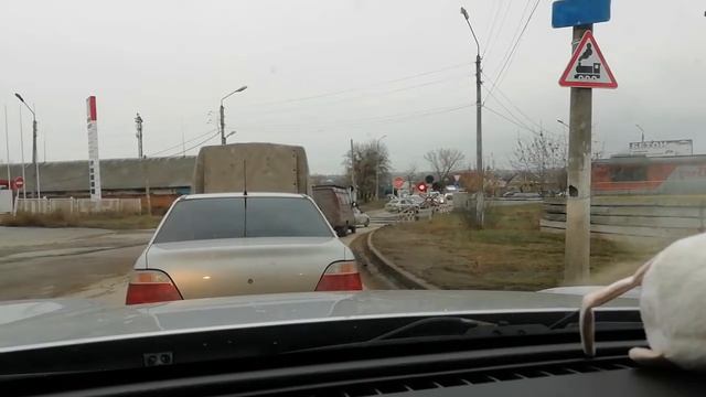 Пересечение жд переезда смотреть онлайн