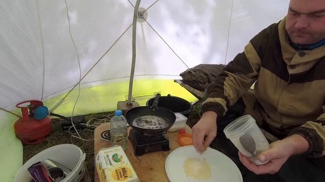 Озеро Зюраткуль,за ночным лещем,ветер ночью половить леща не дал Дневная ловля лещя плотвы смотреть онлайн