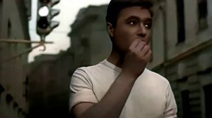 НЕ ГЛЯДИ НАЗАД, НЕ ГЛЯДИ