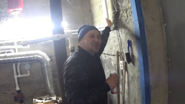 Отопление гаража 140 м2. Запуск обогревателя вулкано на дровах.
